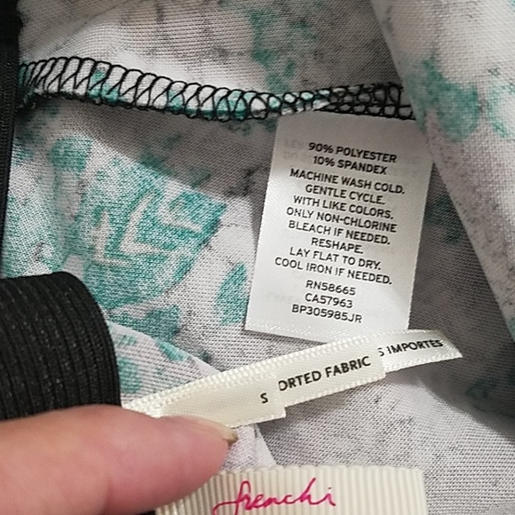 FRENCHI abstract floral print mini skirt Ruffle Bottom Small - Picture 2 of 7